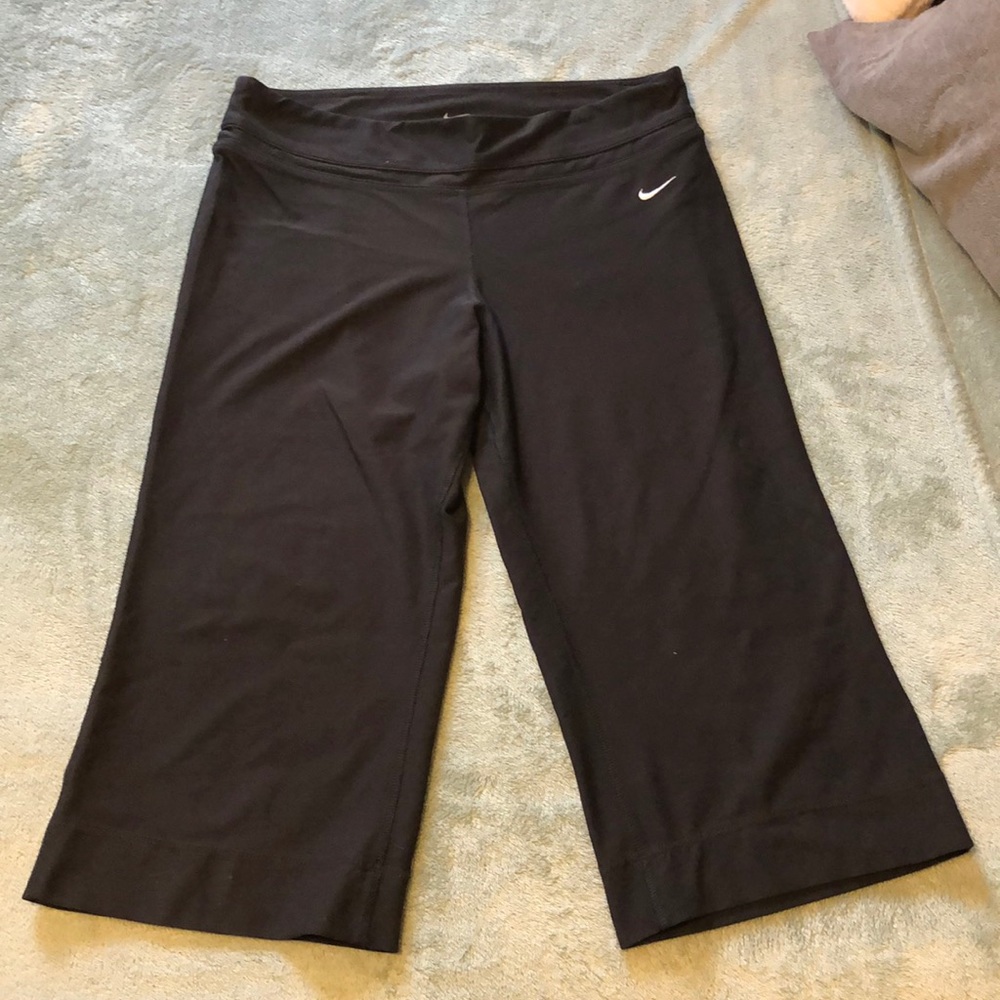 Nike Capri workout pants